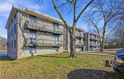 9930 E 36th Street S, Independence, MO 64052