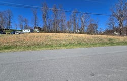 135 Riverview Lane, BECKLEY, WV 25801