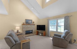 621 Derby Run, Willoughby Hills, OH 44092