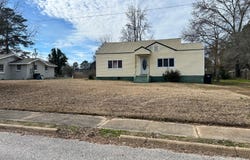 503 Commerce Avenue, Carrollton, AL 35447