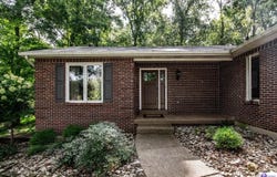 42 Golf Greens Circle, Brandenburg, KY 40108
