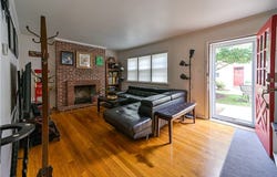 6833 Meade St, Point Breeze, PA 15208