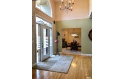 325 HILLCREST Drive, Macomb, IL 61455