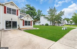 427 AMESBURY, GLASSBORO, NJ 08028