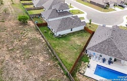 1024 Peccary Pl, Seguin, TX 78155