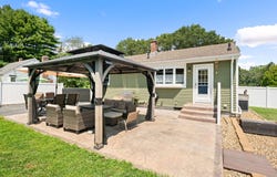 1270 Old Colchester Road, Montville, CT 06370