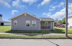 417 N School Street, Amanda, OH 43102