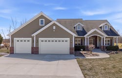 631 E Cedar Ave, Cedar Grove, WI 53013