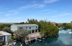 49 Blue Water Drive, Saddlebunch, FL 33040