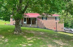 5881 Ivy Hill Rd, Hillsboro, OH 45133