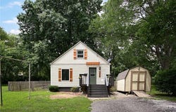 1324 S Emery Avenue, Independence, MO 64055