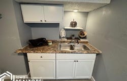 704 E Stewart Street, Centerville, IA 52544