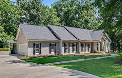 3040 Spalding Drive, Atlanta, GA 30350