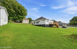 208 E 1st Ave, Lenoir City, TN 37771