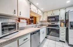 2020 LAKEVIEW DRIVE, CLEARWATER, FL 33763