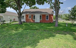 8 S Mulberry Street, Louisburg, KS 66053