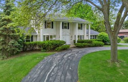 15075 Kings Ridge Ct, Brookfield, WI 53005