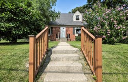 3435 S 43rd St, Greenfield, WI 53219