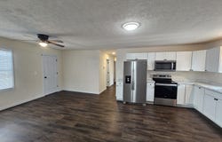 708 Ilchester Ave, Middlesboro, KY 40965