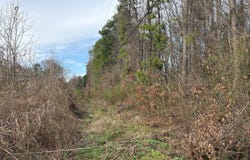 1374 W Holmes Rd, Memphis, TN 38109