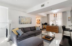 3232 SW 22nd Ter, Miami, FL 33145