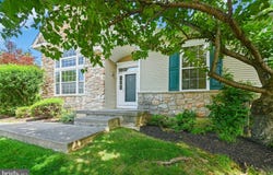 1871 CARYN Drive, HELLERTOWN, PA 18055