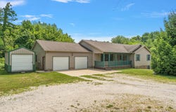 691 N 90 E, Valparaiso, IN 46383