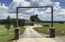 6532 Hardinsburg Road, Cecilia, KY 42724