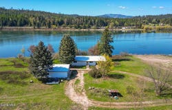 342 Open Skies Rd, Newport, WA 99156