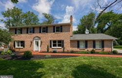 1005 GLENEAGLES DRIVE, YORK, PA 17404