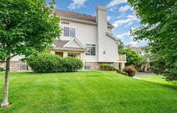 13832 54th Avenue N, Plymouth, MN 55446