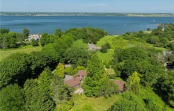 297 Black Point Lane, Portsmouth, RI 02871