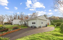 715 SW 27TH St, Pendleton, OR 97801