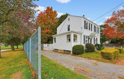 23 Adamsdale, Attleboro, MA 02703