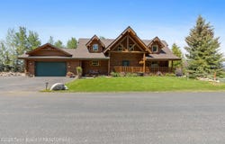 247 MEADOW RIDGE RD, Alpine, WY 83128