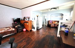 2812 W Burnham St, Milwaukee, WI 53215