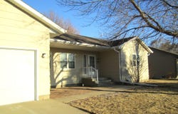 1950 Lampert Dr, Huron, SD 57350