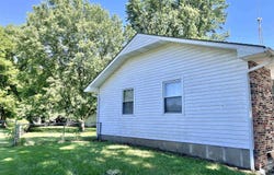 106 Westwood Avenue, Windsor, MO 65360