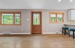 1290 Lakemont Dr, Mt Lebanon, PA 15243