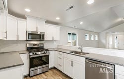 1116 N Peakhurt Ave, Kuna, ID 83634