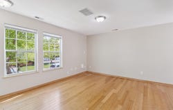 15203 Greenbelt Drive, Urbandale, IA 50323