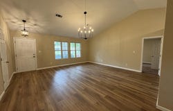 806 S 3rd St, Dardanelle, AR 72834