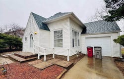 326 Maple, Lawton, IA 51030