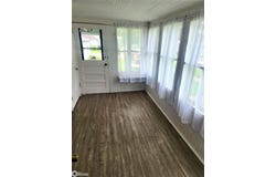 8 E Mcgregor Street, Algona, IA 50511