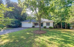 215 Twin Creek Shores, Athens, GA 30605