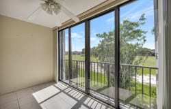 7847 Golf Cir Drive, Margate, FL 33063