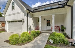 308 Oostagala Lane, Loudon, TN 37774