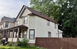 828 Broad Street, Elyria, OH 44035