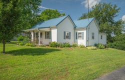 407 N Pine Street, Pierce City, MO 65723