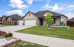 2109 Abbott  LN, Pea Ridge, AR 72751